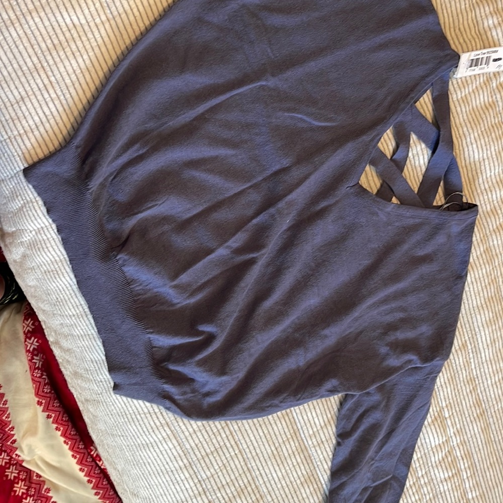 Grey/purple sweater size Medium- NWT NWB